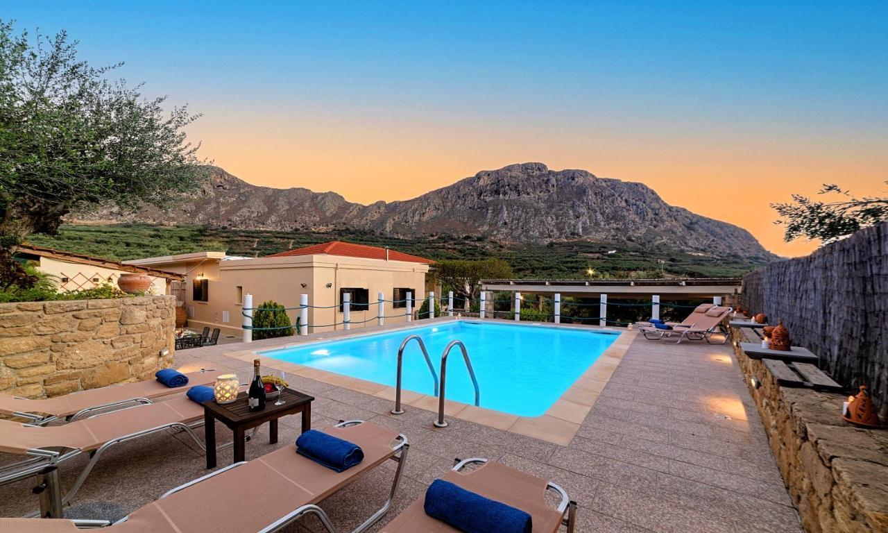 Cretan Kera Villa Heated Pool エクステリア 写真