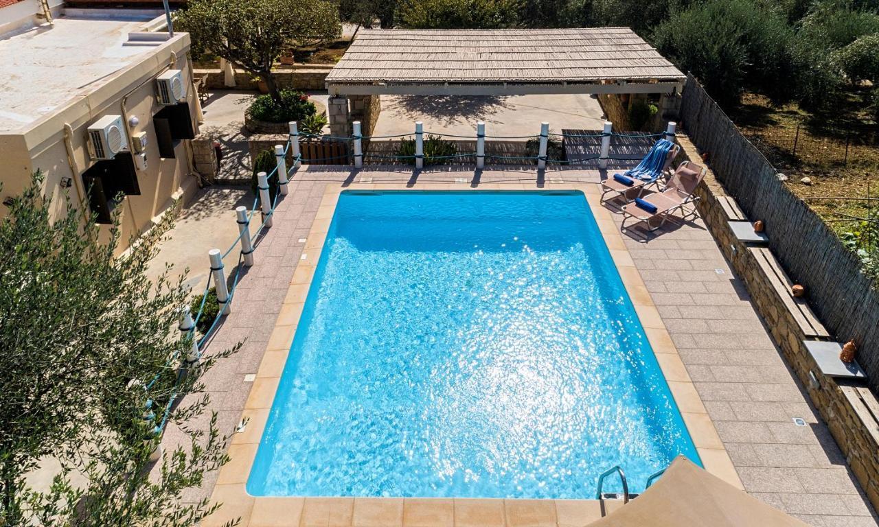 Cretan Kera Villa Heated Pool エクステリア 写真