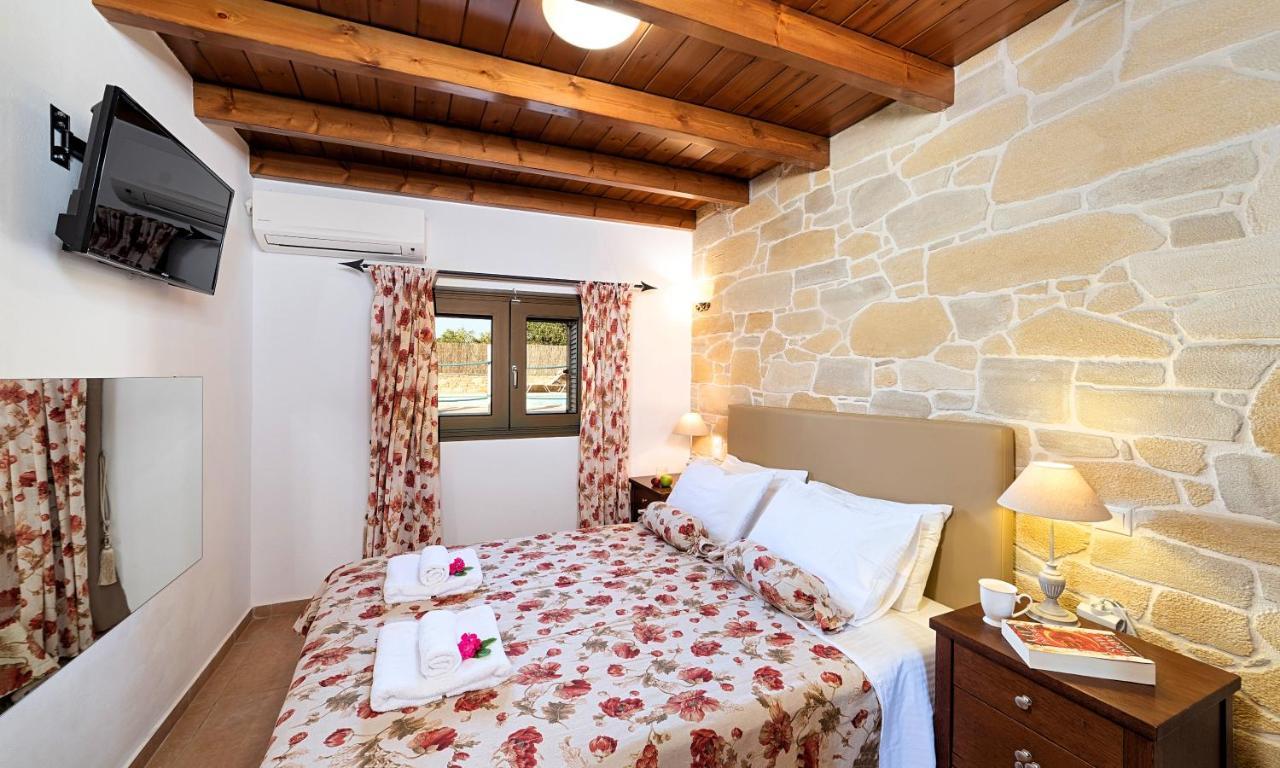 Cretan Kera Villa Heated Pool エクステリア 写真