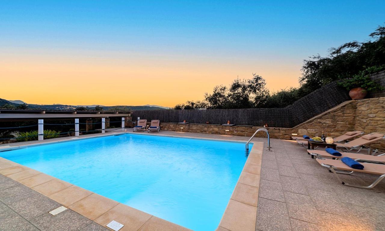 Cretan Kera Villa Heated Pool エクステリア 写真
